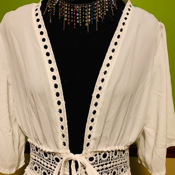 White Robe small - Picture 2 of 3